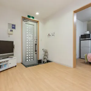 阿波座ハウス 1 アパート