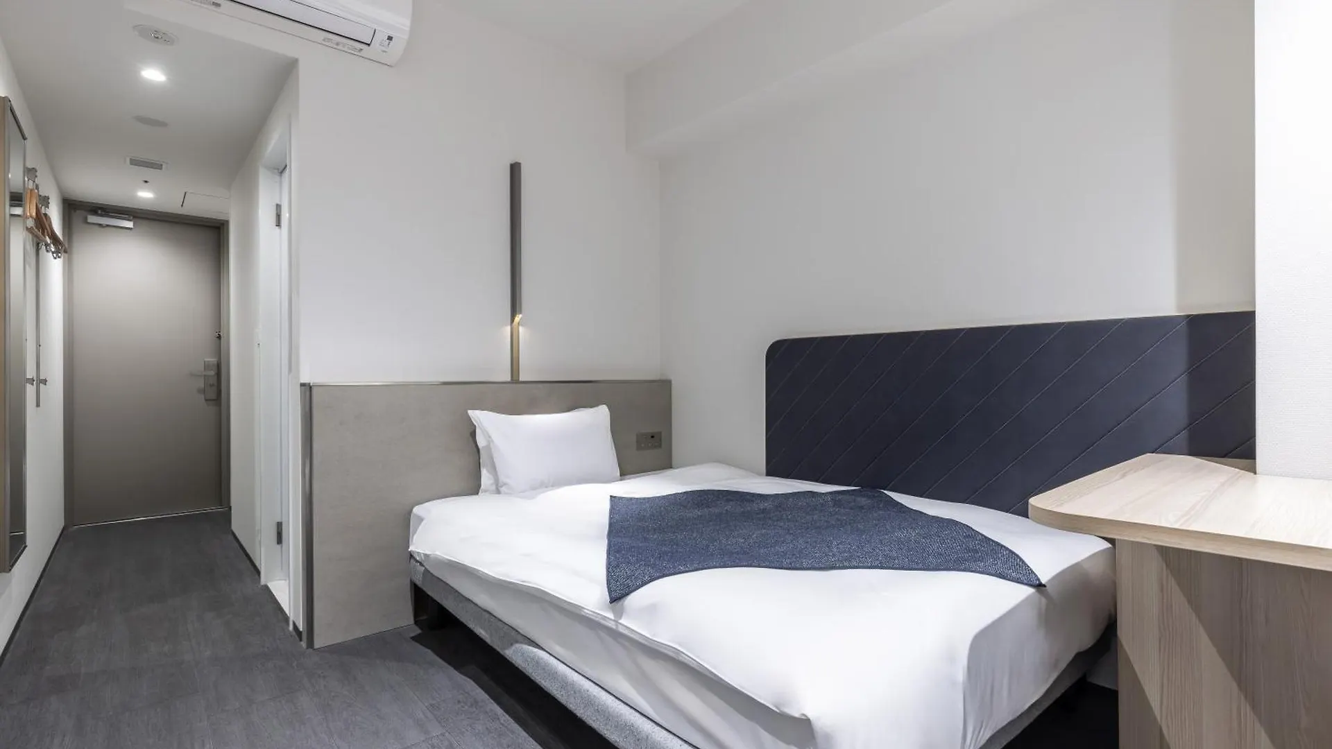 Tokyu Stay Osaka Hommachi 4*,  Japón